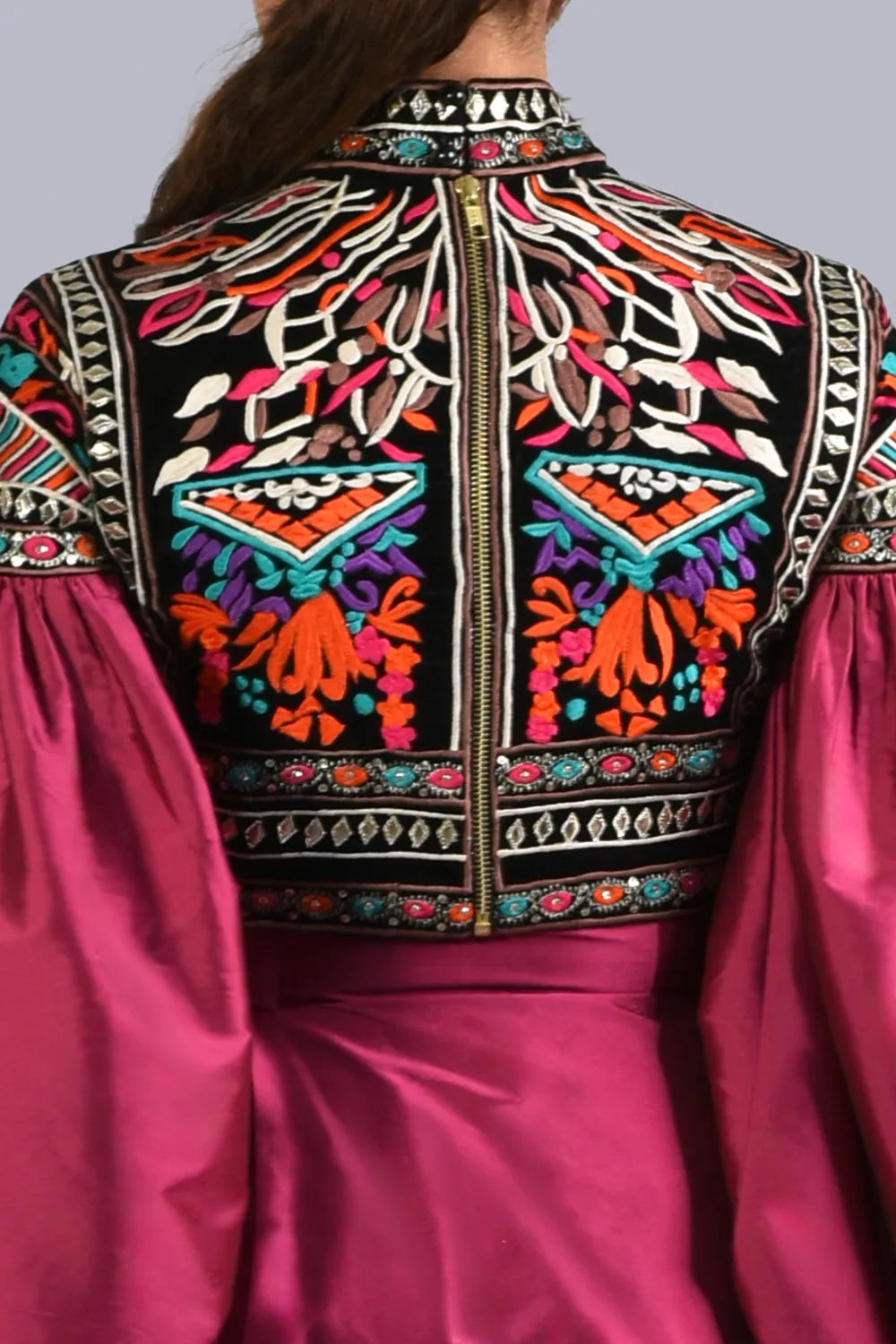 Adel Top